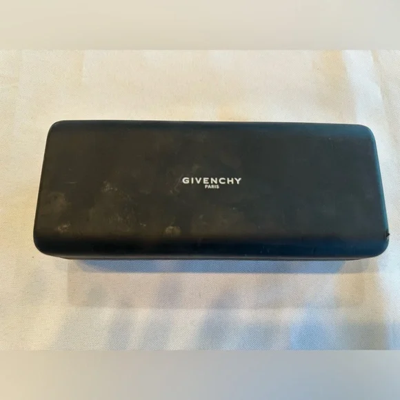 Givenchy Elegant Black Eyeglass Sunglasses Hard Case - Picture 1 of 5